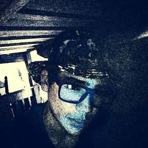 Meet your Posher, Victor